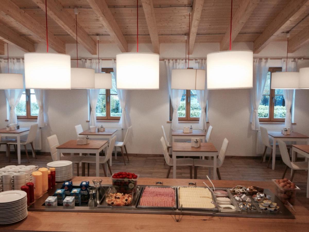 Seehotel Am Hallstaettersee Modern Rooms Obertraun Esterno foto